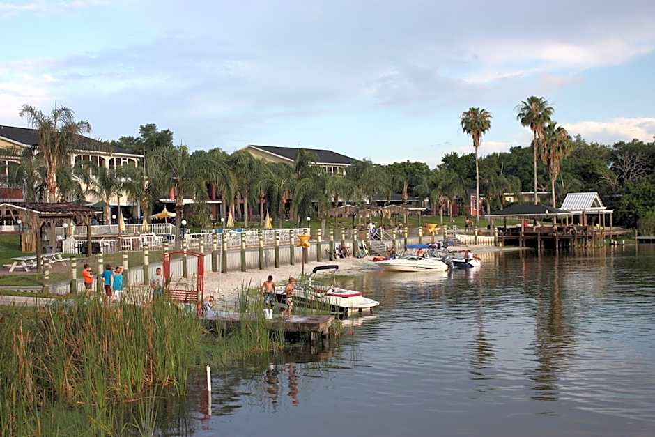 Lake Roy Beach Inn - Winter Haven