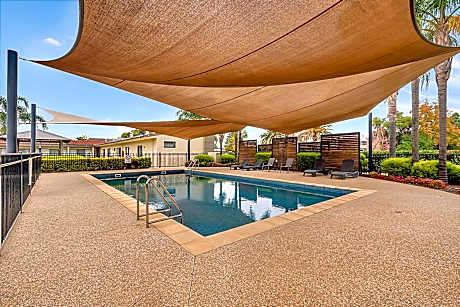 Comfort Inn Deakin Palms