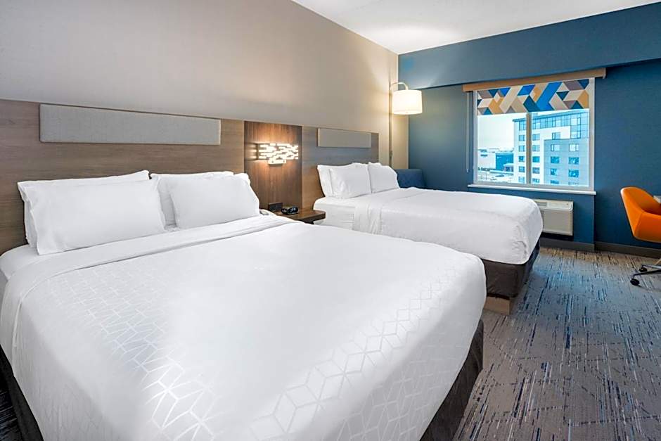 Holiday Inn Express & Suites Vaughan Southwest By IHG