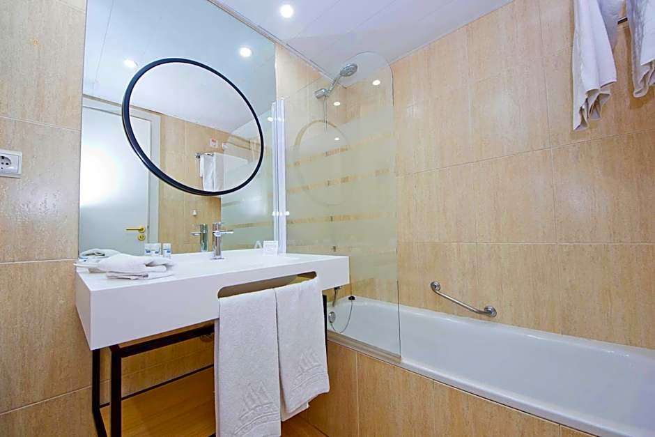 Aparthotel Atenea Valles