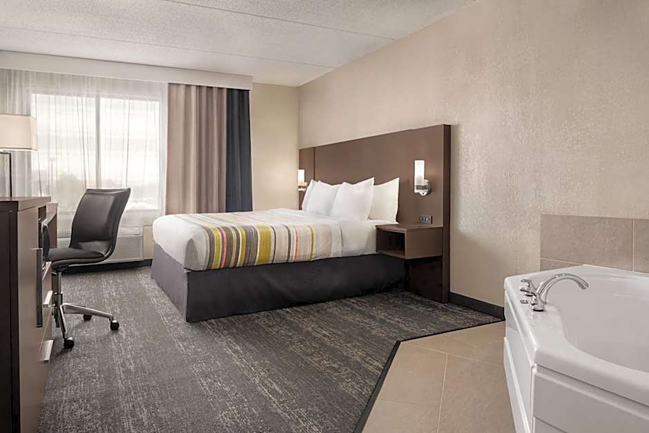 Country Inn & Suites by Radisson, Mt. Pleasant-Racine West, WI
