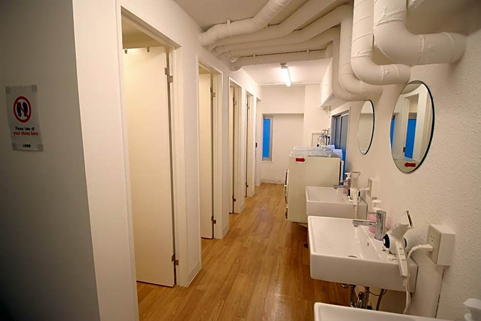 Glocal Nagoya Backpackers Hostel