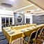 Hotel Embassy Park
