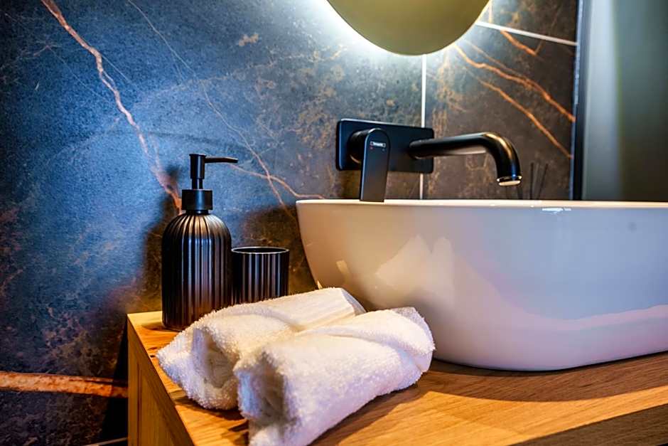 Tourist Farm HOTEL FROST