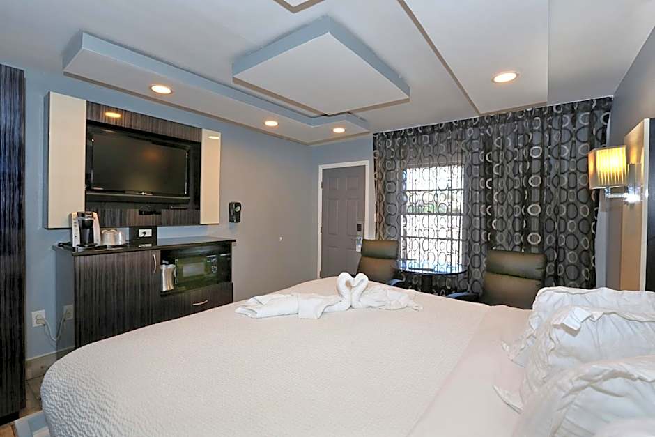 Historic Waterfront Marion Motor Lodge in downtown St Augustine