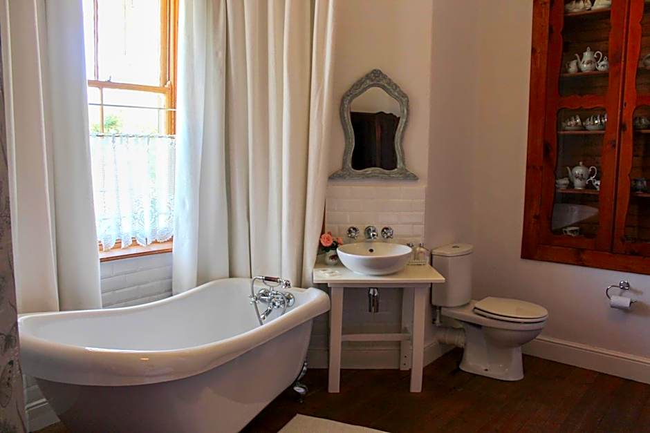 Carmel Villa B&B or Self-Catering