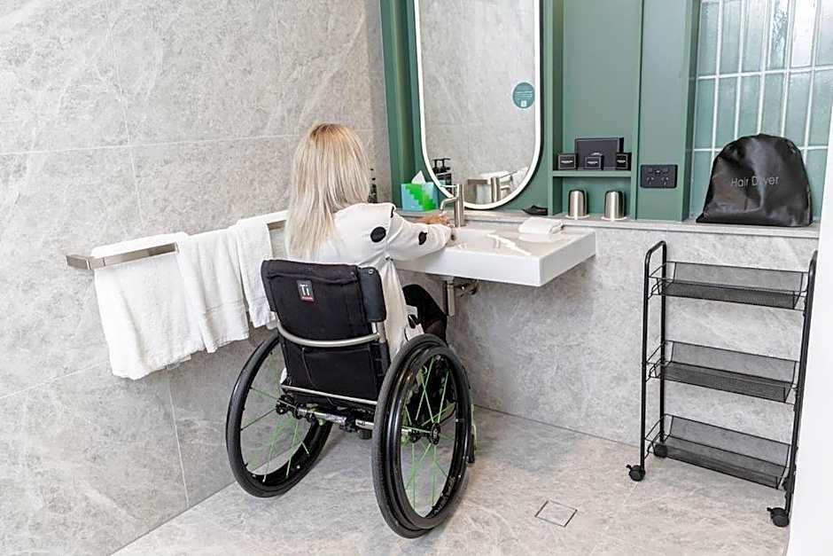 Bayside Geelong Hotel & Apartments, an Ascend Collection Hotel