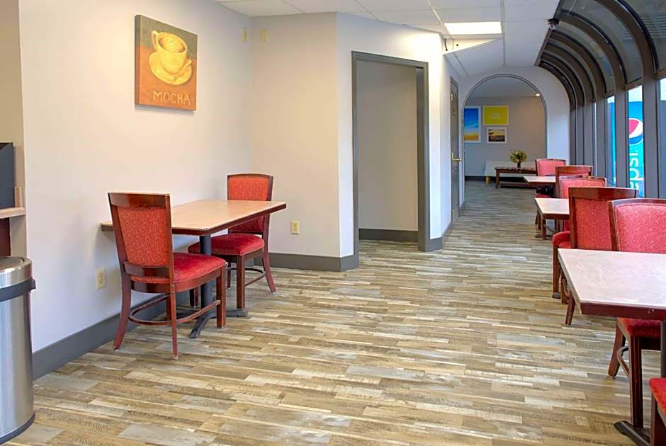 Days Inn by Wyndham Harriman