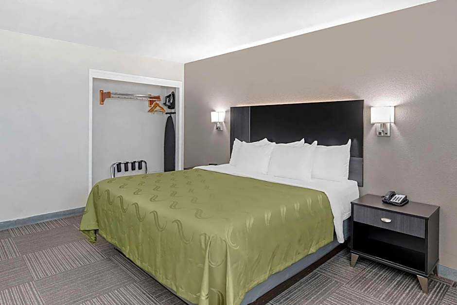 Quality Inn Kettleman City near Hwy 41