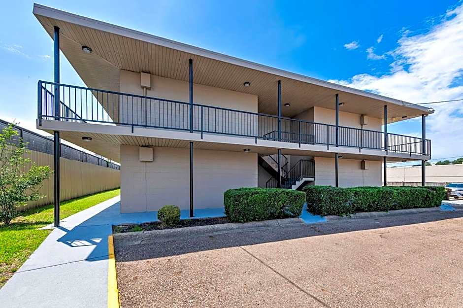 Econo Lodge Texarkana I-30