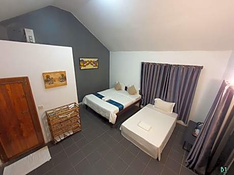 Bungalow Twin Room