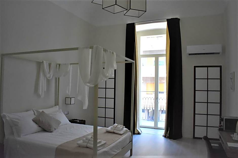 Gatto Bianco Duchessa