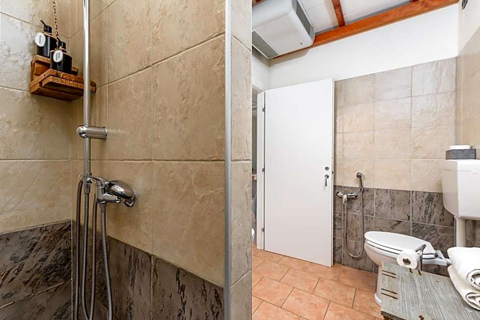 Ca'Luna Guest House