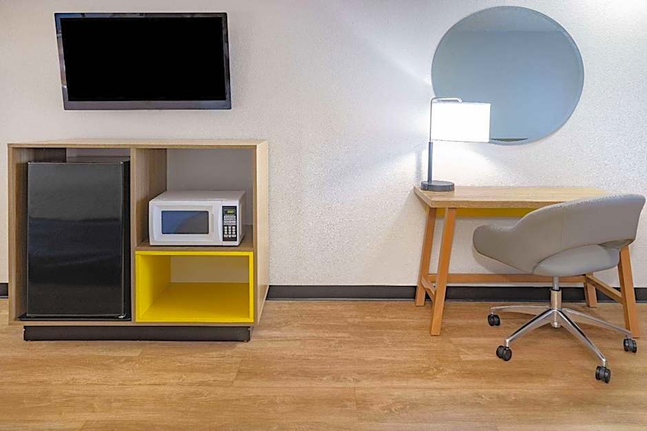 Days Inn by Wyndham Barnwell