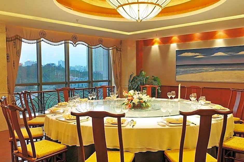Haikou Conifer Garden Hotel