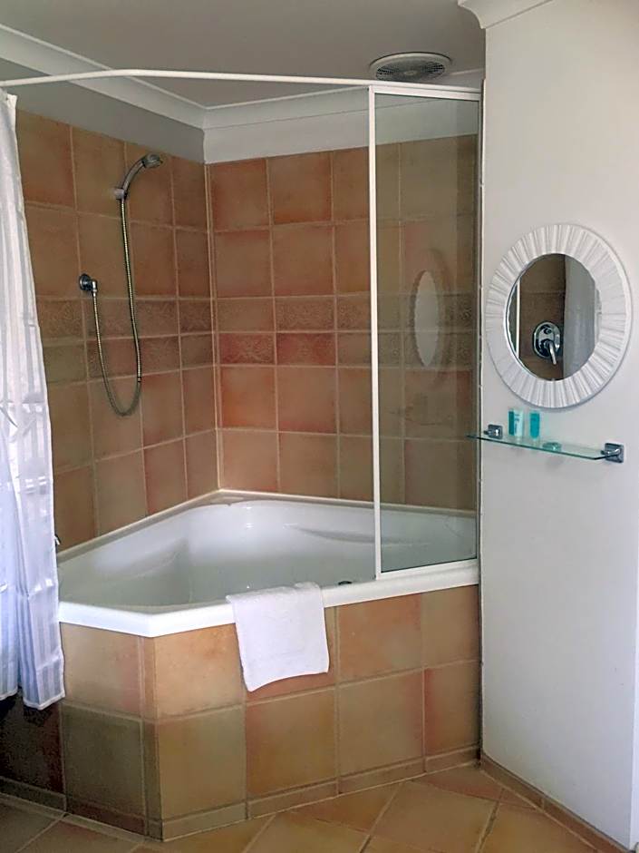 The Nosh & Nod - Avon Terrace