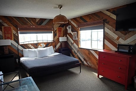 Room 5 (King)