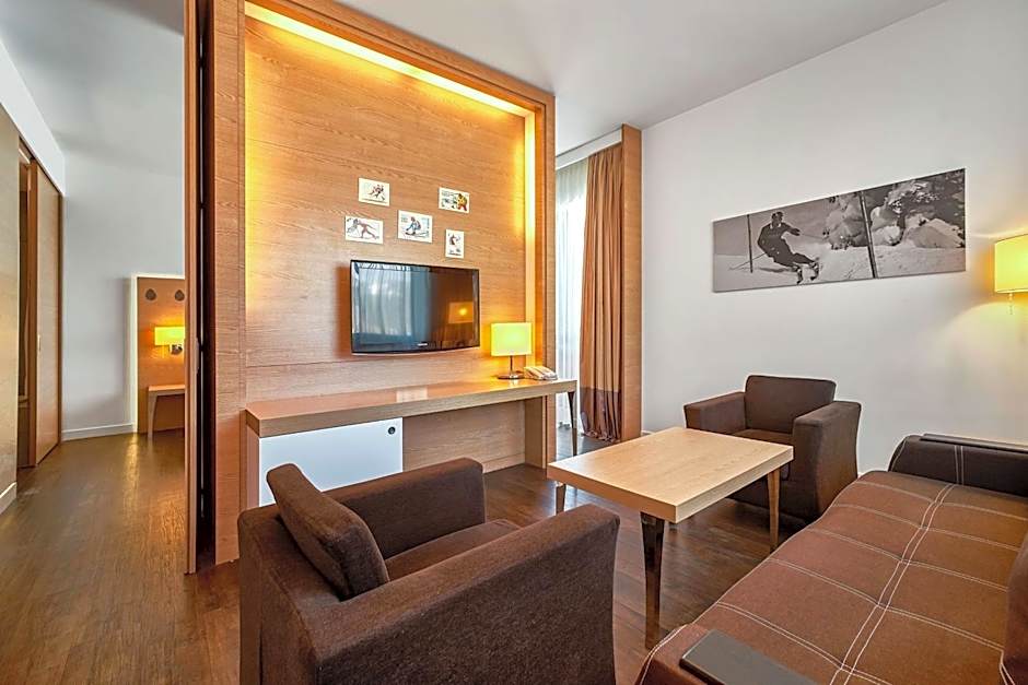 Photo 1 of 4 of Junior Suite