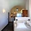 Elements Cozy Suites Pyrgos