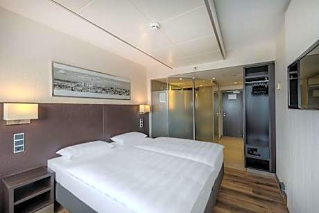 Double Room with City View