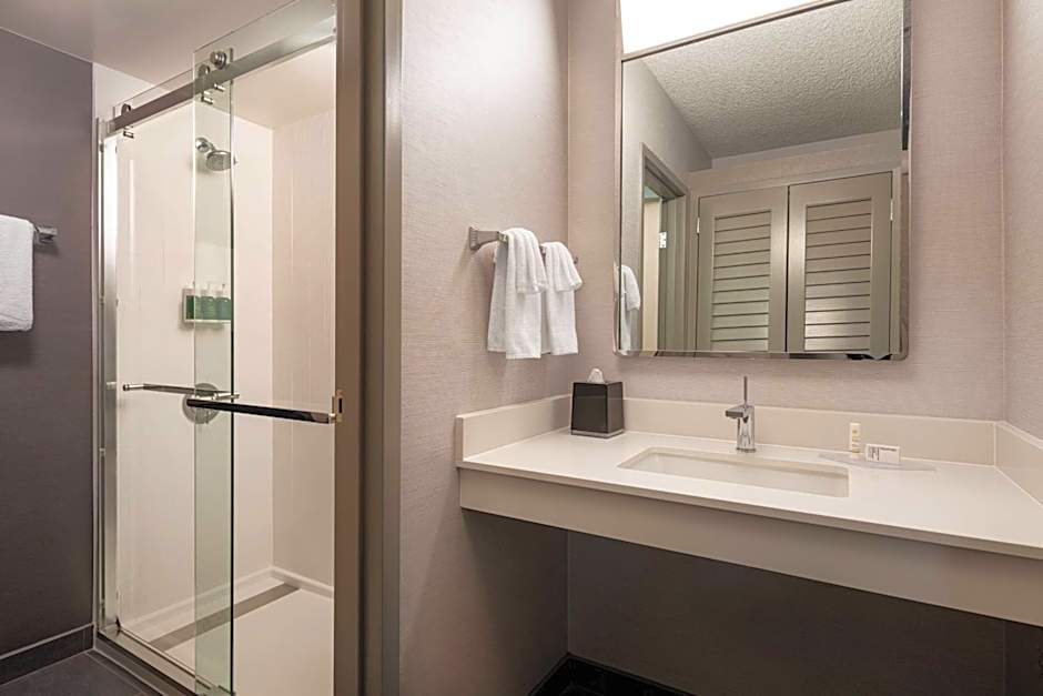 Courtyard by Marriott Seattle Southcenter