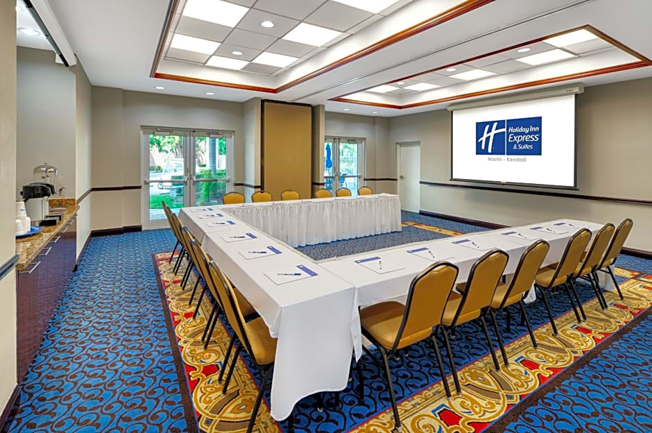 Holiday Inn Express & Suites Miami Kendall By IHG