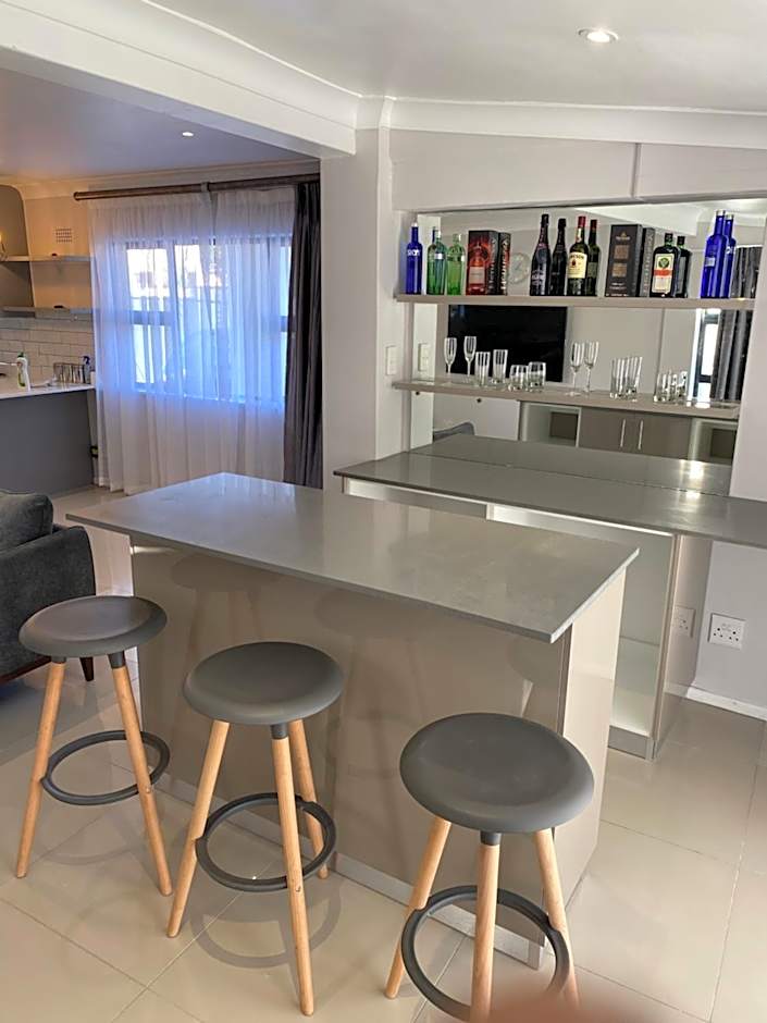 HOUSE 72