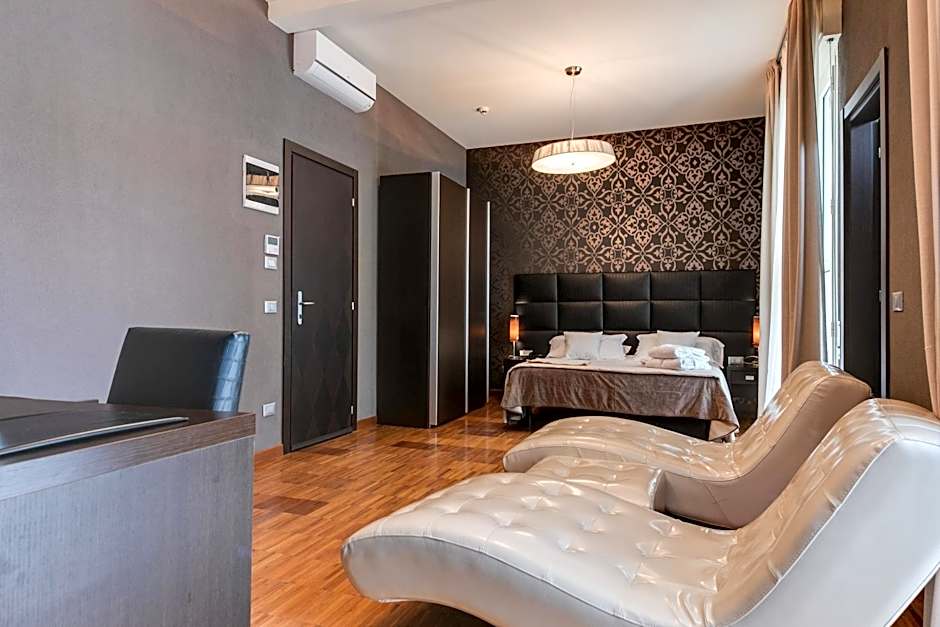 Photo 1 of 8 of Junior Suite