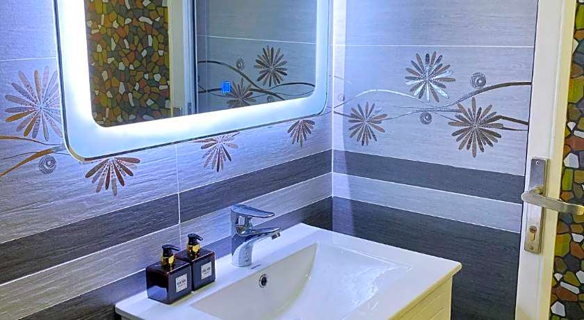 Ngoc Huyen Hotel Branch 2