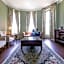 1886 Crescent Hotel and Spa