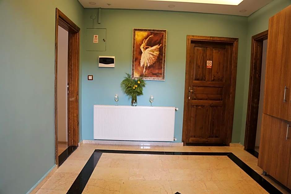 ABANT DORT MEVSİM KONAĞI HOSTEL