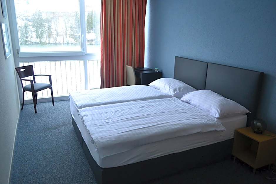 Hotel Les Rives Du Doubs