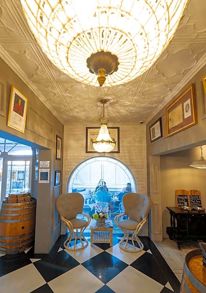 Russells on the Port