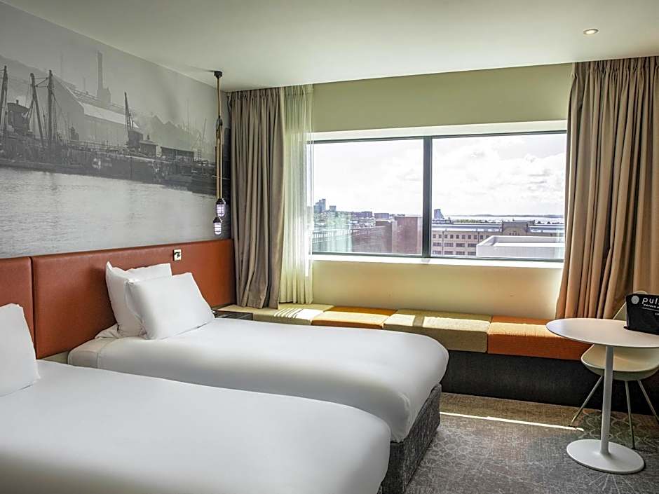 Pullman Liverpool