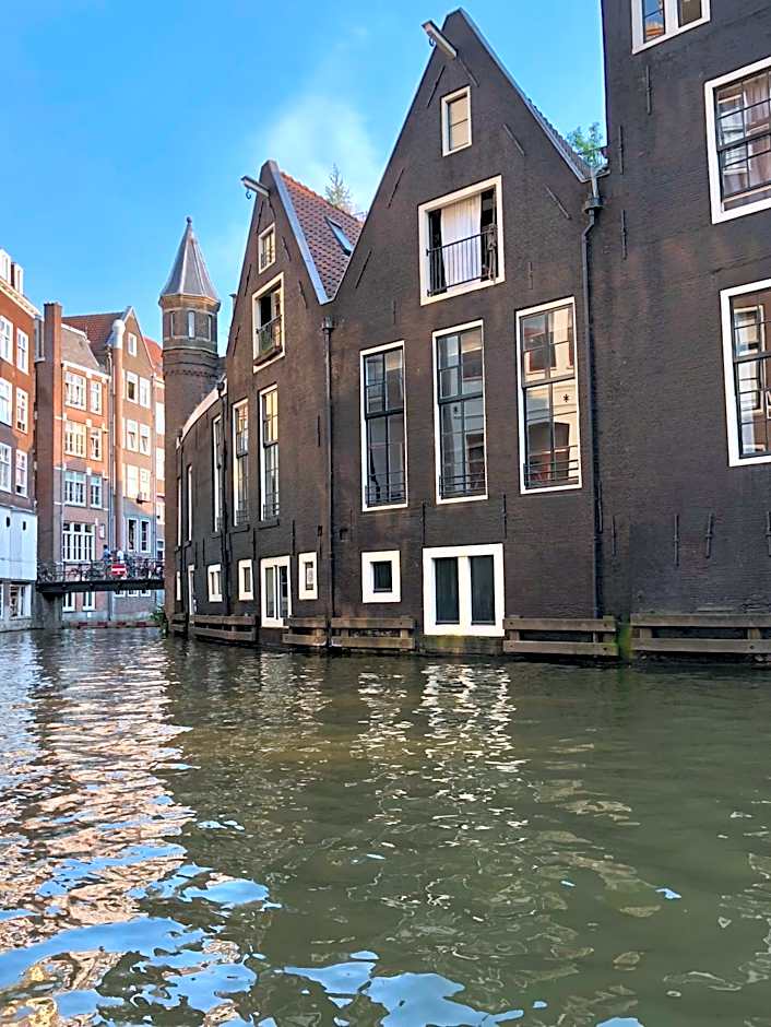 PH93 Amsterdam Central