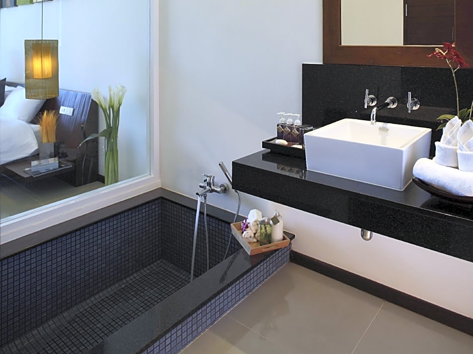 Two Villas Holiday Phuket: Oxygen Bang Tao Beach