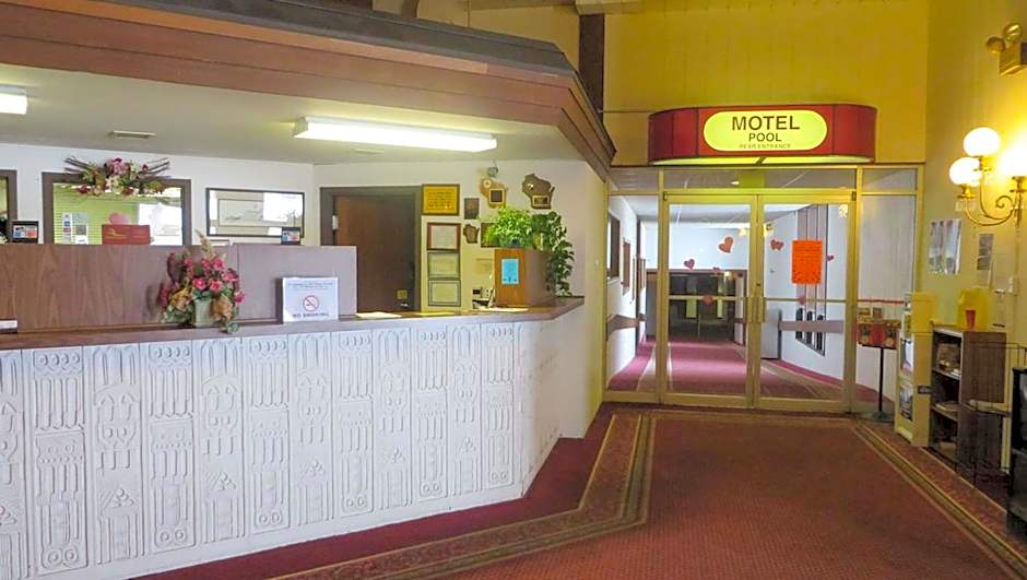 Voyageur Inn And Conference Center