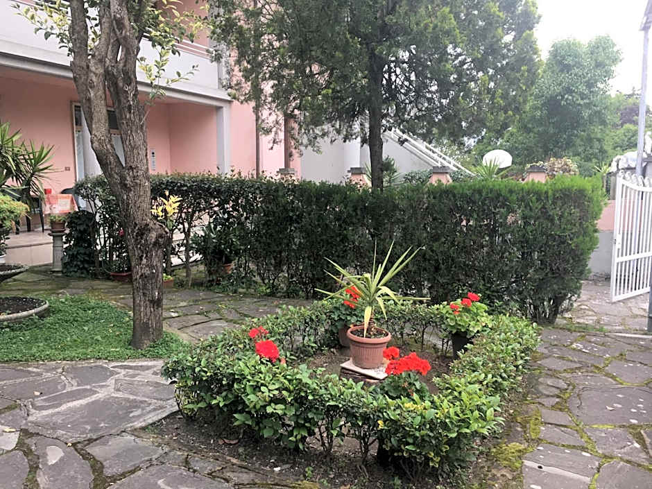 Appartamento con piscina e tennis