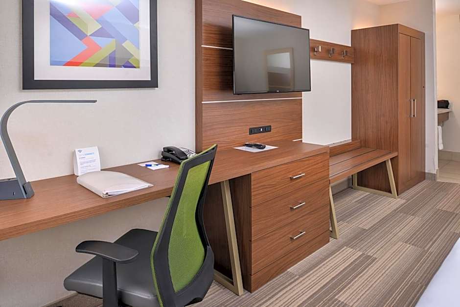 Holiday Inn Express Westley By IHG