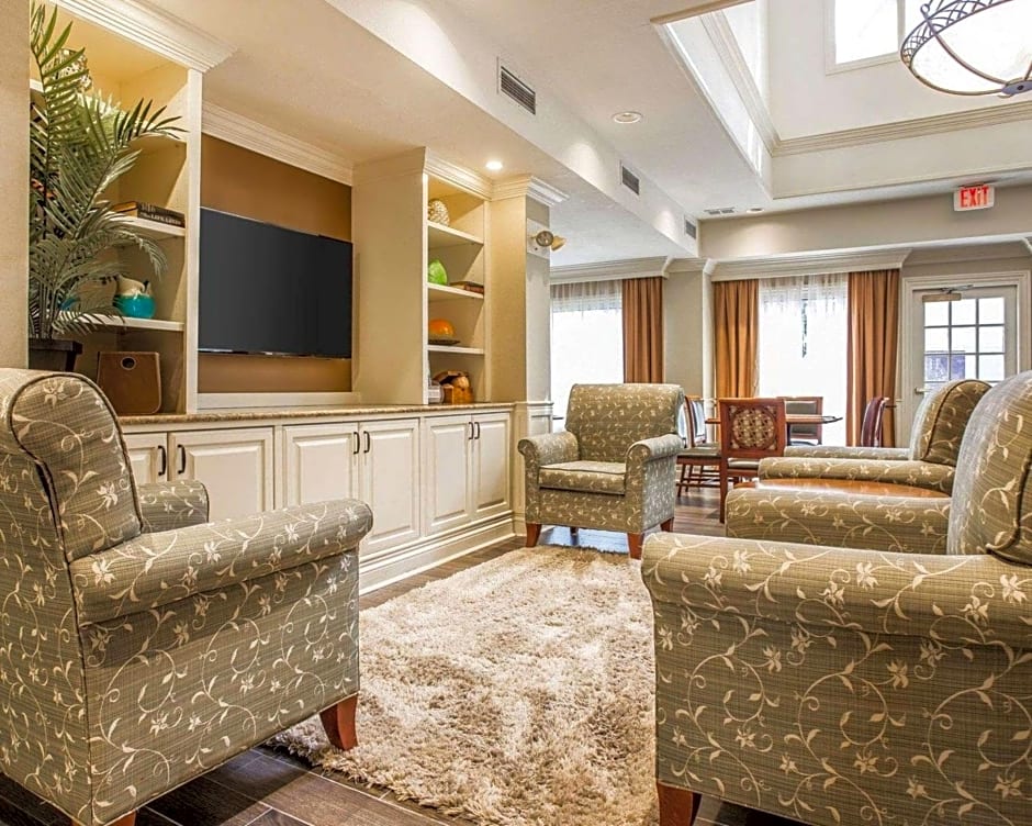 Quality Suites Atlanta Buckhead Village North