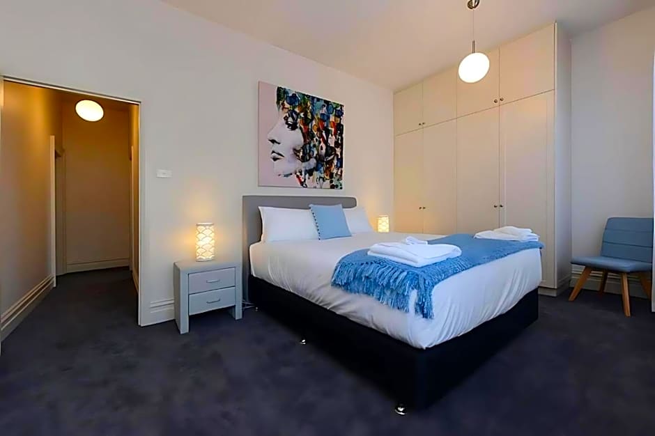 The Lollyshop Apartment in Battery Point
