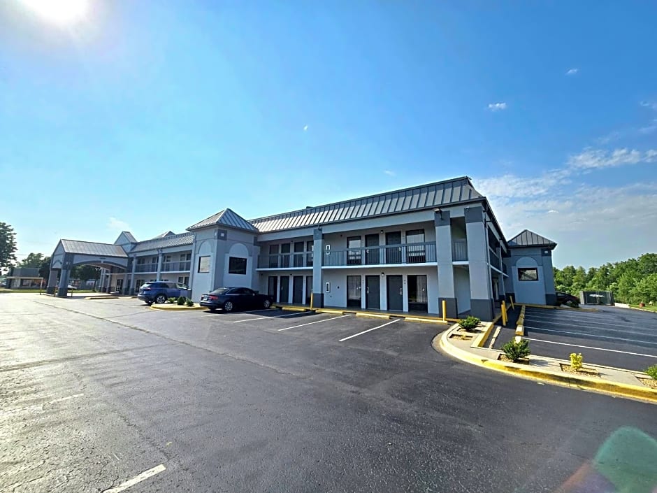 Quality Inn Oak Grove Fort Campbell