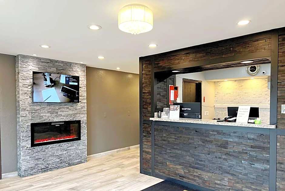 Super 8 by Wyndham Cedar Rapids