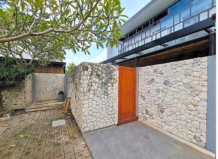 Bergenia 2BR Villa Nusa Dua by Holistic