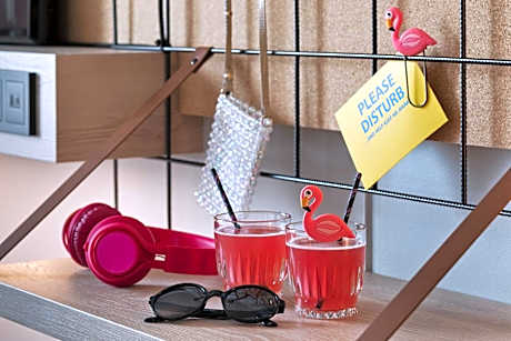 Moxy Sleeper Twin Room