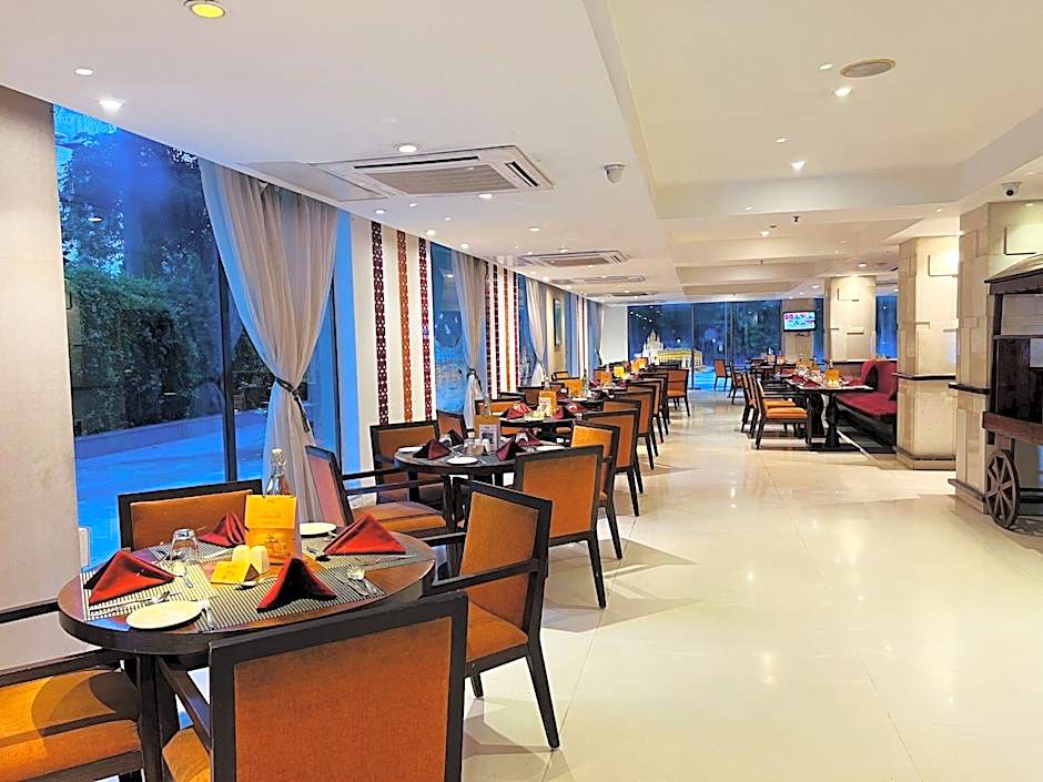 Pride Plaza Hotel Ahmedabad