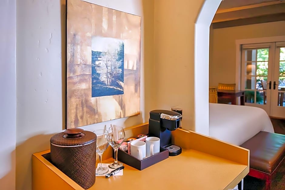 Wine & Roses Hotel Restaurant Spa Lodi