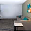  La Quinta Inn & Suites by Wyndham Dallas - Frisco Stadium