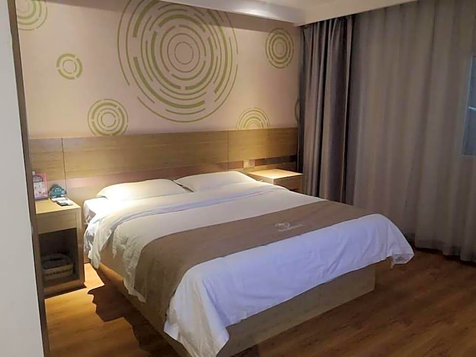 GreenTree Inn Xi'an Xincheng District Raily Station Wukou Metro Station Hotel