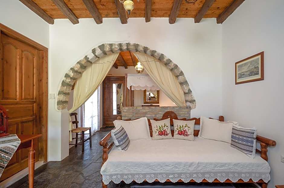 Naxos Filoxenia Hotel